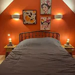 Stylish Loft In Historic Center, 5m Ceilings, Glass Wall, 3 Bedrooms
