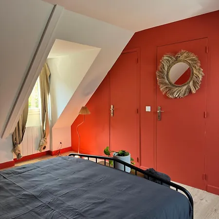Σπίτι διακοπών Stylish Loft In Historic Center, 5m Ceilings, Glass Wall, 3 Bedrooms Μπαγιέ